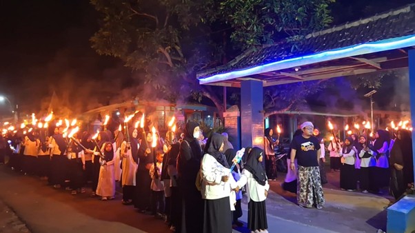 Foto: Kegiatan Takbir Keliling oleh GusDurian Kab. Blitar, FORSA, serta Santri Darur Roja'